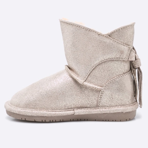 New Bearpaw Boots (5 youth/~7 women) - Picture 5 of 6